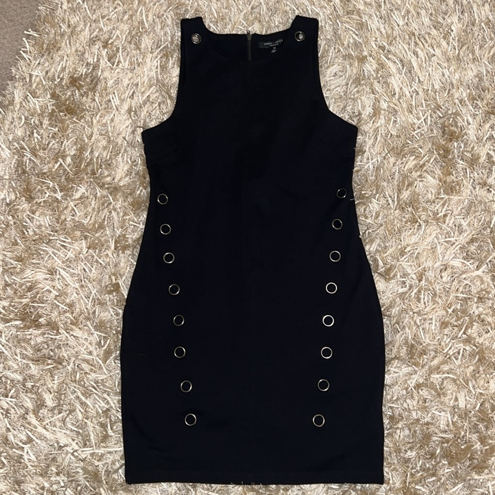 Romeo and Juliet Grommet Black fitted Dress - Picture 6 of 9